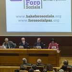 Foro Sozialak atzo Bilbon egin zuen saioko une bat. LUIS JAUREGIALTZO / ARGAZKI PRESS